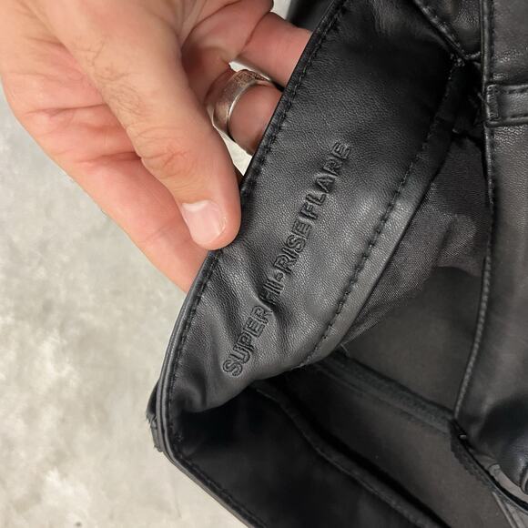 American Eagle Stretch Super Hi Rise Flare Faux Leather Pants Women's 12 Regular - Picture 8 of 8